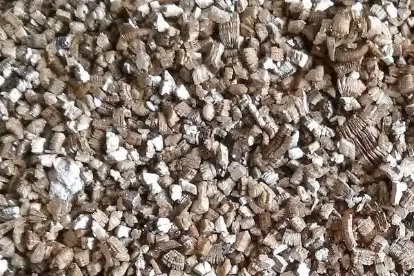 Enlever vermiculite en exemple | LG4 Isolation
